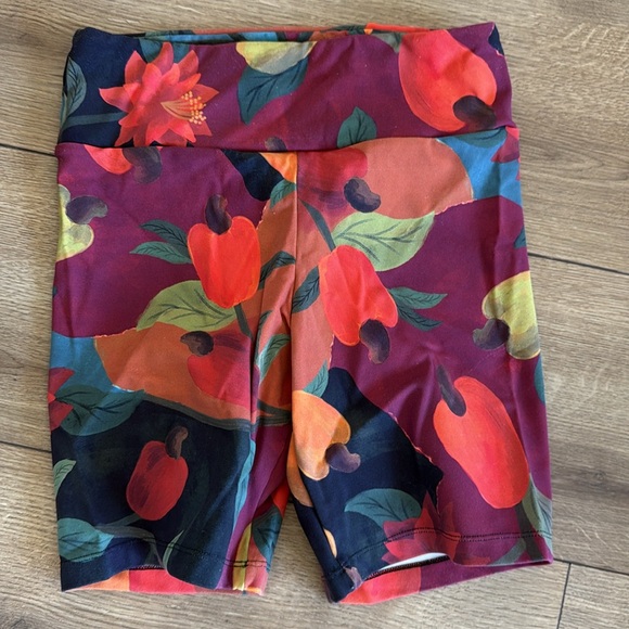 Farm Rio Lydia Bike Shorts - Picture 5 of 7